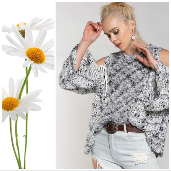 Wanderlust Cold Shoulder Sweater - Picture 4 of 11